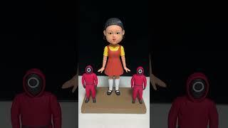 Who Will Win? Clay Bobbleheads Play Squid Game’s Deadly Red Light, Green Light!