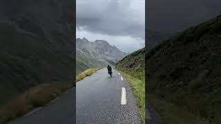 Спуск с перевала Галибье / Galibier 2642m #bikepacking #велосипед #велопутешествие #travel