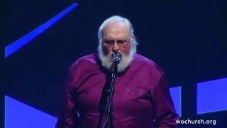 Charlie Daniels singing "He's Alive" with the WOWorship Team