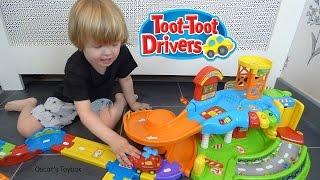 Kids Playing With Toys - Vtech Toot-Toot Drivers Garage, Vehicles and Accessories - Oscar's Toybox