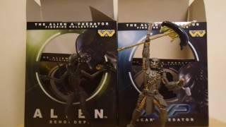 Unboxing: Eaglemoss Collections Hero Collector's Alien and Predator