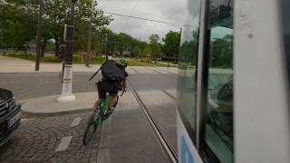  Chat Élysée | Toni Filmed This One | Paris Cycling