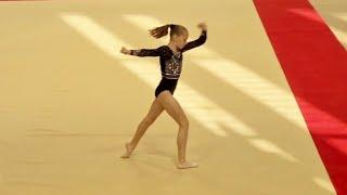 Elena Colas  (2010) - Sol - HUGE Floor - Tournoi de Combs la Ville 2022