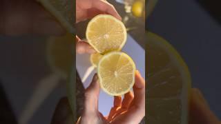  A LITTLE LEMON-SQUEEZY #foodprep #hypernourishment #lemon #lemonjuice #iphone15 #shorts