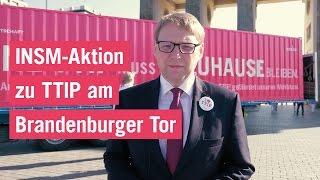 INSM-Aktion zu TTIP am Brandenburger Tor