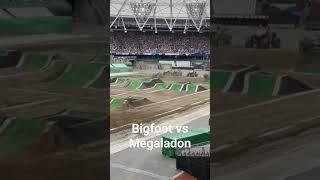 #Bigfoot vs #Megaladon #monsterjam #London