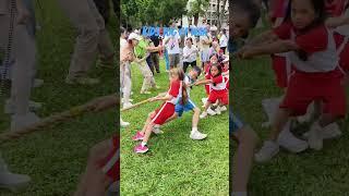 Kids Tug of War be like #thejfsisters  #taiwantourism  #lifeintaiwan