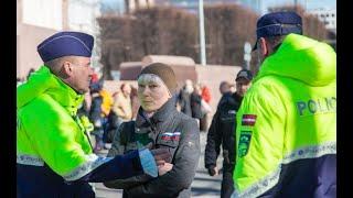  В Латвии  обнаружен новый вариант ДЕМОКРАТИИ,