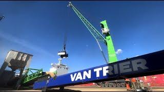 Graan Lossen & Inschuren met Hoge Capaciteit | High Capacity Grain Conveyor System - Van Trier