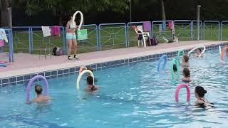 Clase de aquagym en las piscinas de Covibar