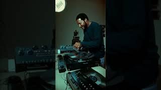 70's Soul, 80's R&B, 80's Pop and 2000's Hip Hop mix with amazing AI animation.