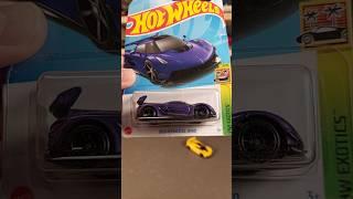 2020 Koenigsegg Jesko  Awesome Color-Shift Paint!