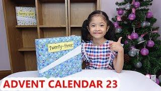 Bé Trâm Anh mở Hộp Quà Số 23 Đón Noel - Handmade Advent Calendar - Đồ Chơi Lắp ráp - AnhAnhChannel