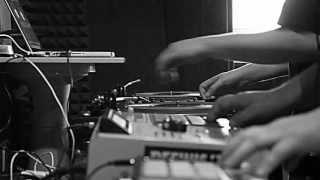 DJ BRK | Trzybit | DefinicjaTV | kurnik studio one shot | part 2