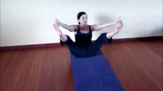 Vidya Jacqueline Heisel of Frog Lotus Yoga international - Hip Opening Flow (2)