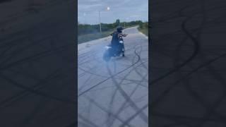 FLY BY #harleydavidson #drift #stuntrider #dyna