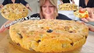 Rustic and crunchy 100% SEMOLINA NO-DOUGH FOCACCIA with OLIVES and TOMATOES