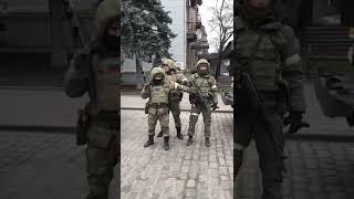 Как в Бердянске встречают российские войска. #бердянск #украина