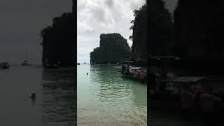 Loh Sama bay. Phi-phi island