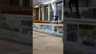 Святослав Агафонов Олли в бассейн / Svyatoslav Agafonov Ollie in pool #ollie #skateboarding #gap