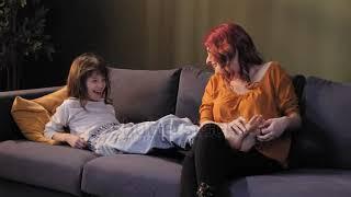 kids girls little feet tickle and mom #feettickling #littlegirls