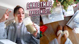 wrapping presents + last minute christmas shopping! vlogmas day 23