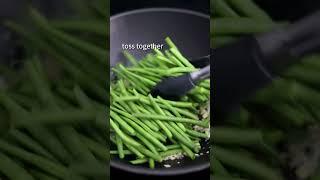 Super Easy 10-min. Garlic Green Beans