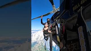 Skydiving, Shenzhen Skydiving, Guangdong While young, now, taking advantage of freedom and love