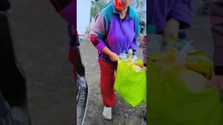 Коли діти та онуки у Києві вчатьсяУкраїнське село