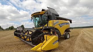 Kombajn zbożowy New Holland CX 6.80