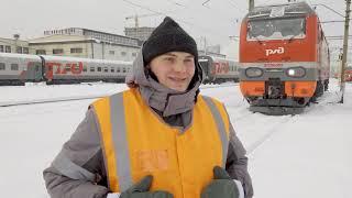 Свердловская магистраль с начала года перешла на новый вид спецодежды для работников