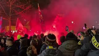 Ambiente espetacular en Signal Iduna Park - Borussia Dortmund - Barcelona - You'll never walk alone