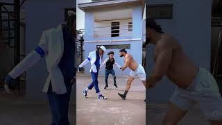 𝐖𝐇𝐎 𝐖𝐎𝐍 𝐓𝐇𝐈𝐒 𝐁𝐀𝐓𝐓𝐋𝐄?? #shorts #michaeljackson #viral #mickiejay #gorillawalk #battle