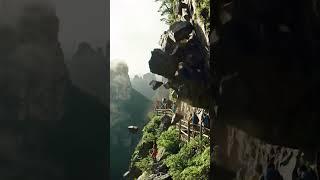 Sudden Landslide Shakes Mountain Pass!