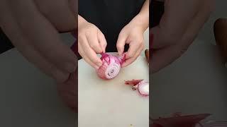 How to Slice Onions Without Crying – Chef’s Secret!