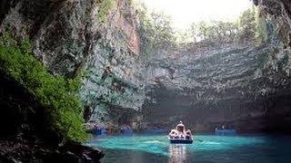 Melissani Lake ..  Λίμνη Μελισσάνη