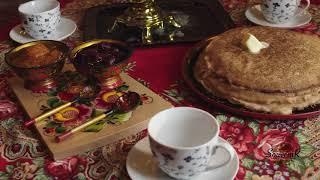 Русский стол с блинами / Blini con Marmelada