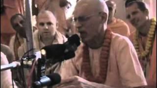 Siksastaka Kirtan by Dravida Prabhu