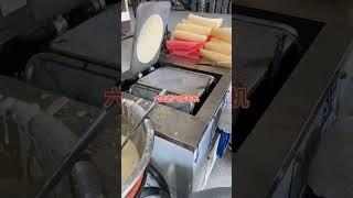 The six-sided egg roll machine is a good helper for setting up stalls assembleba photosynthetic