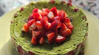 Matcha & strawberries cake