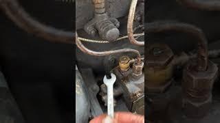 Removing an airlock in a diesel Ferguson T20