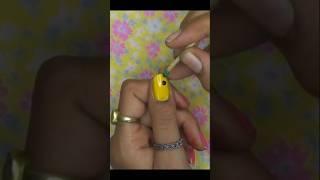 Very easy yellow nailart #simplenailartdesignsathome #easynailart