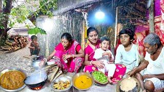 It's Always Heavy Rain Doesn't Stop In My Villlage। Heavy Rain Cooking Village Food Fish Kari & Rice