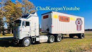 Aerodyne Cabover Hooking Up To A Pup Trailer