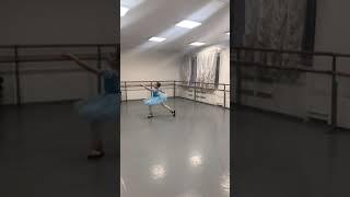 Zlata Ivanskaya, 9 years old, super twine and stretching, over ballet eversion