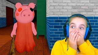 ЗЛАЯ СВИНКА как GRANNY в ДОМЕ! Или Piggy Simulator в ROBLOX