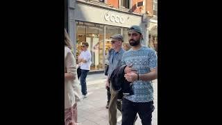 Buskers 2 in Dublin in Grafton Street