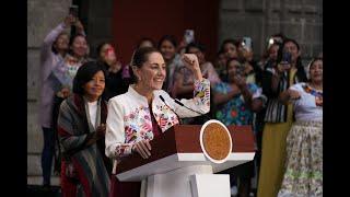 Presidenta Claudia Sheinbaum se reúne con artesanas de Original en Palacio Nacional