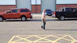 4x4 tug of war Ford Ranger vs VW Amarok