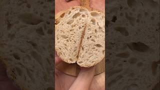 Artisan homemade sourdough bread / Pan artesanal de masa madre casero #food #recipe #receta